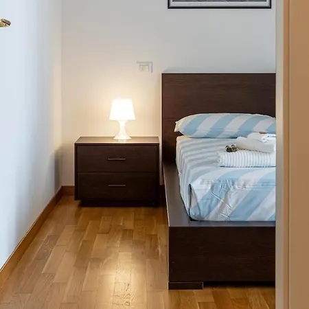 Апартаменты Fibra Wifi Tram Cozy Триест