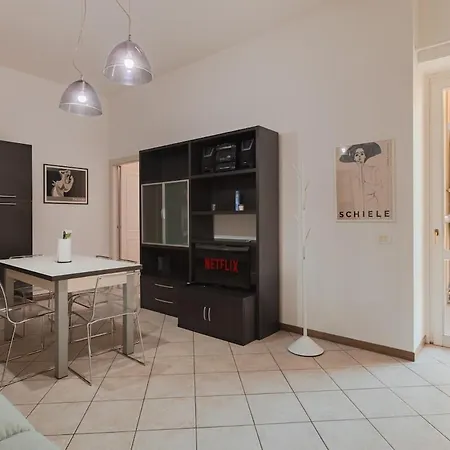 Апартаменты Fibra Wifi Tram Cozy *